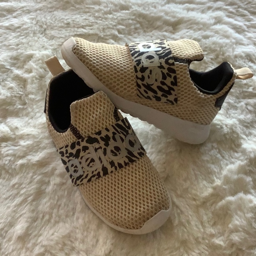 Adidas tan toddler shoes 8